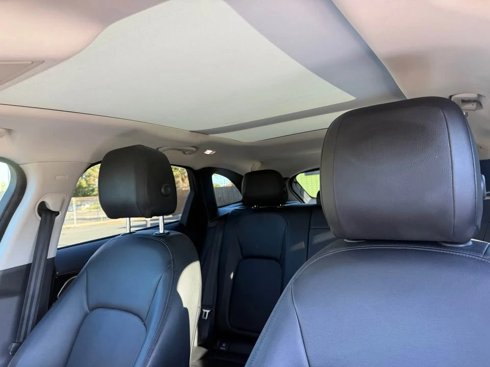 2017 Jaguar F-Pace - Image 11 of 11