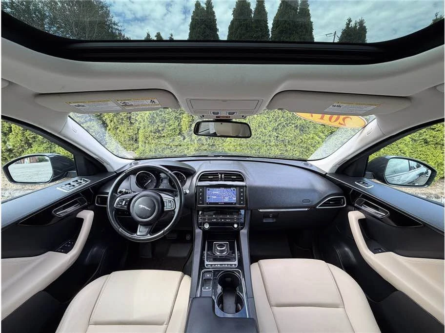 2017 Jaguar F-Pace - Image 14 of 17