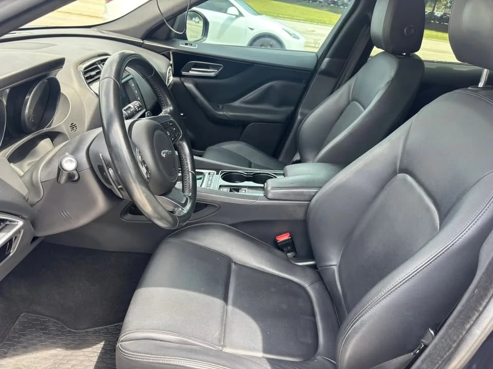 2017 Jaguar F-Pace - Image 11 of 20