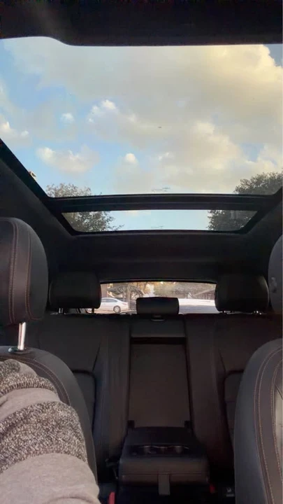 2017 Jaguar F-Pace - Image 8 of 9