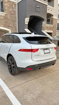 2017 Jaguar F-PACE 35t Premium Sport Utility 4D