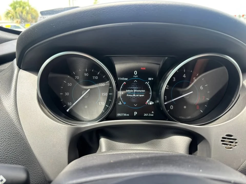 2017 Jaguar F-Pace - Image 10 of 20