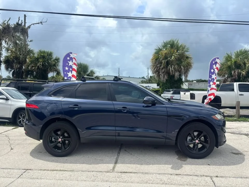 2017 Jaguar F-Pace - Image 5 of 20