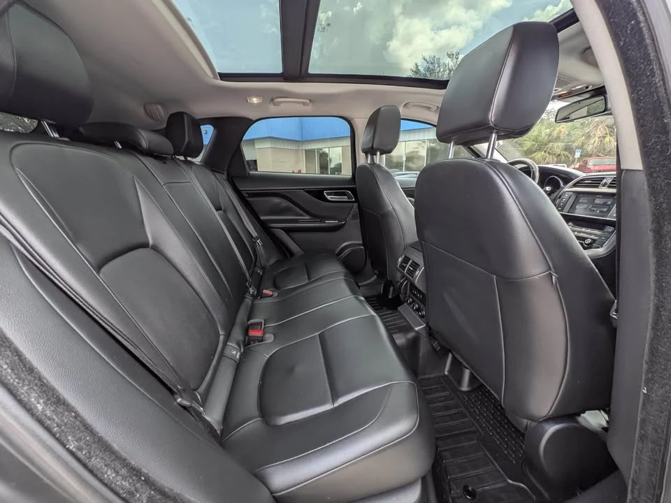 2017 Jaguar F-Pace - Image 4 of 5