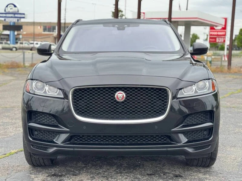 2017 Jaguar F-Pace - Image 8 of 20
