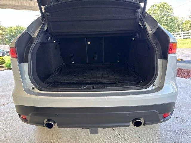 2017 Jaguar F-Pace - Image 8 of 20