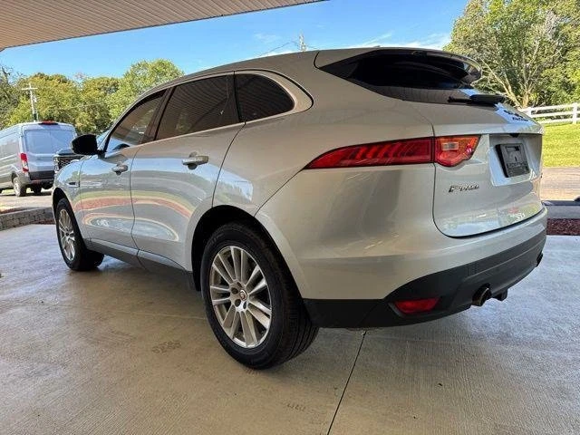 2017 Jaguar F-Pace - Image 5 of 10