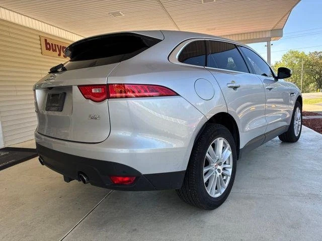2017 Jaguar F-Pace - Image 3 of 10