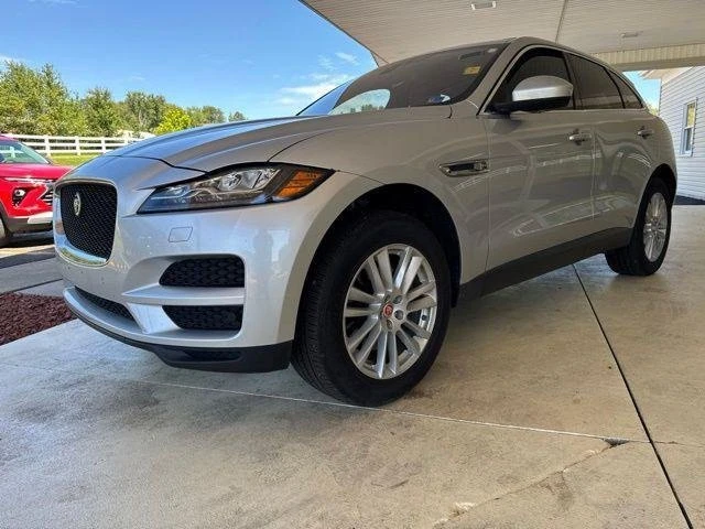 2017 Jaguar F-Pace - Image 6 of 10