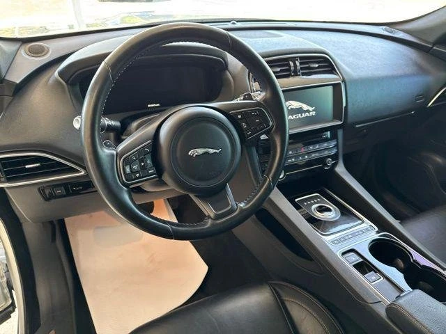 2017 Jaguar F-Pace - Image 12 of 20