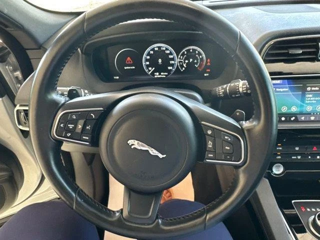 2017 Jaguar F-Pace - Image 14 of 20