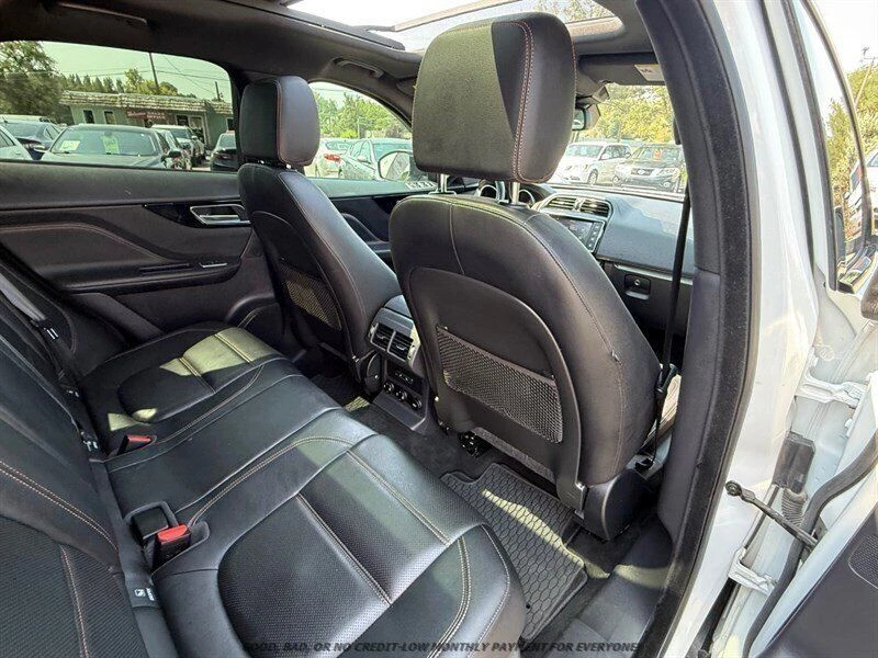 2017 Jaguar F-Pace - Image 19 of 20