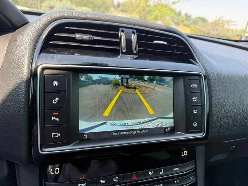 2017 Jaguar F-Pace - Image 13 of 20