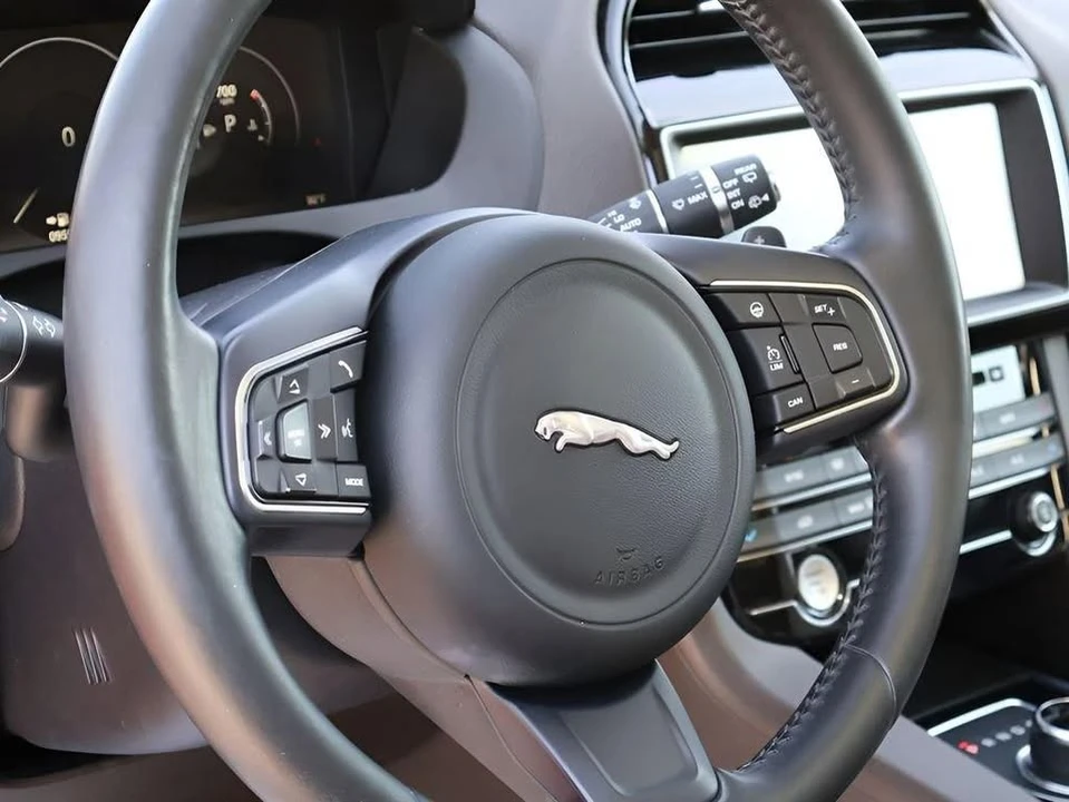 2017 Jaguar F-Pace - Image 20 of 20