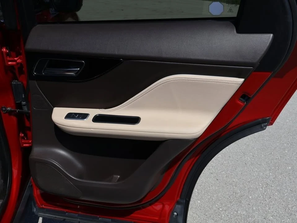 2017 Jaguar F-Pace - Image 16 of 20