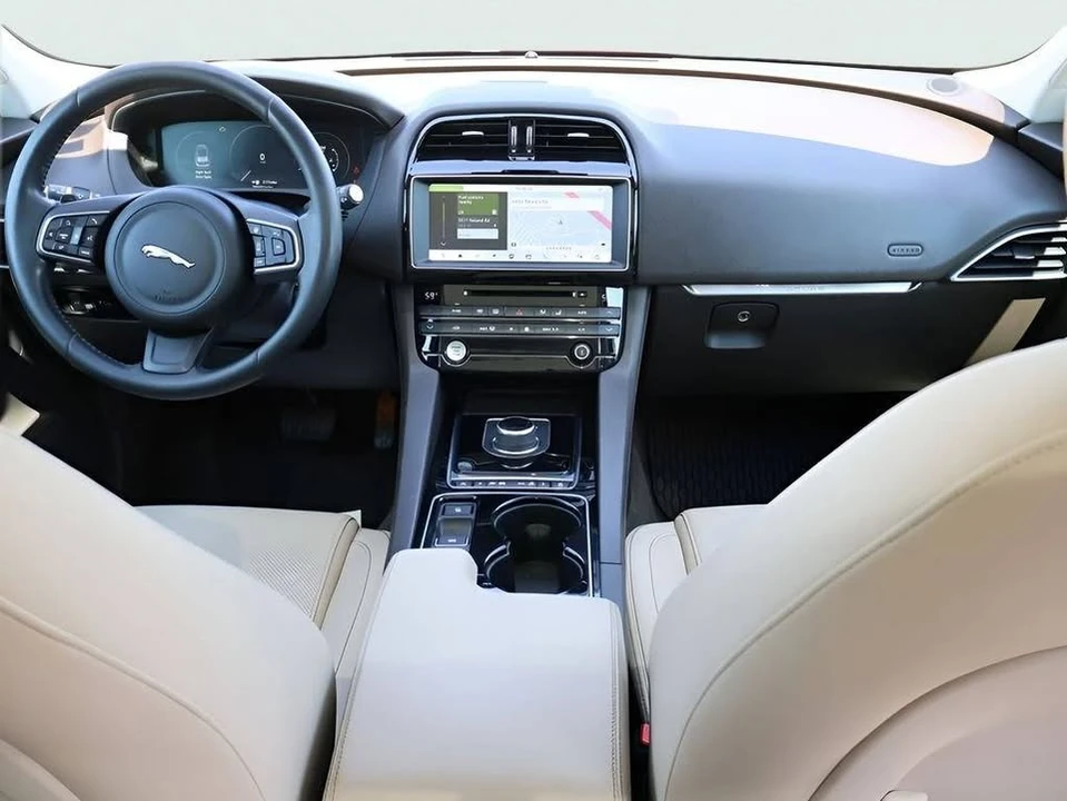 2017 Jaguar F-Pace - Image 15 of 20