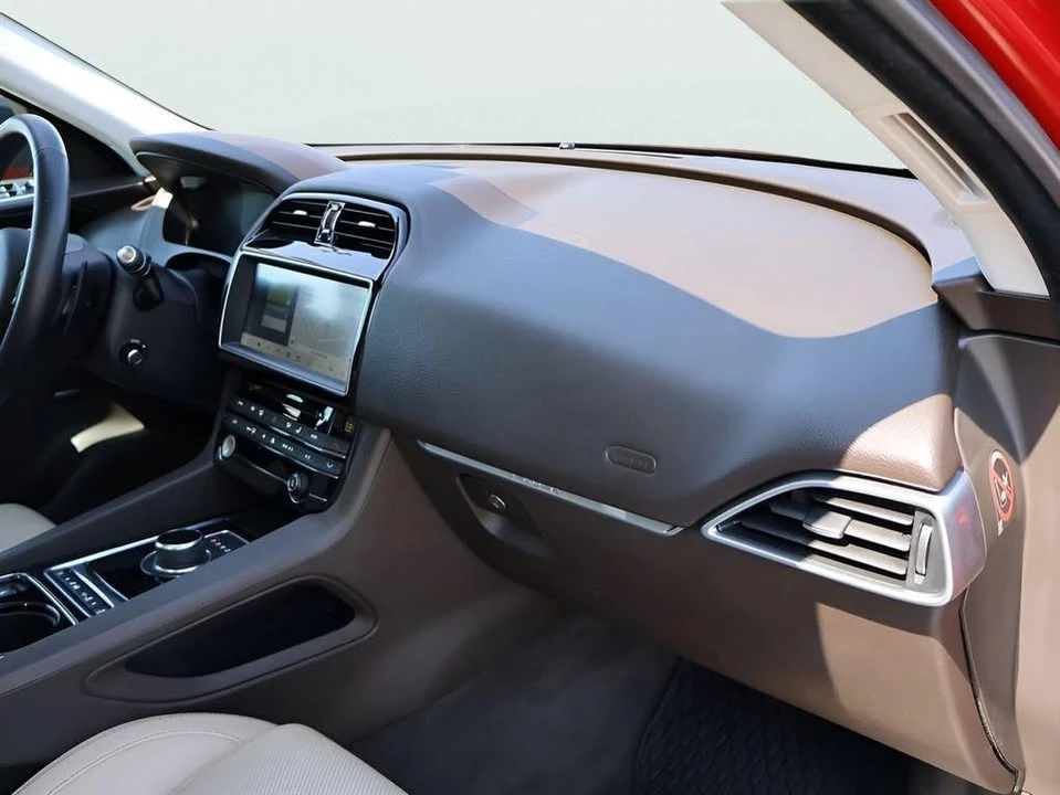 2017 Jaguar F-Pace - Image 11 of 20