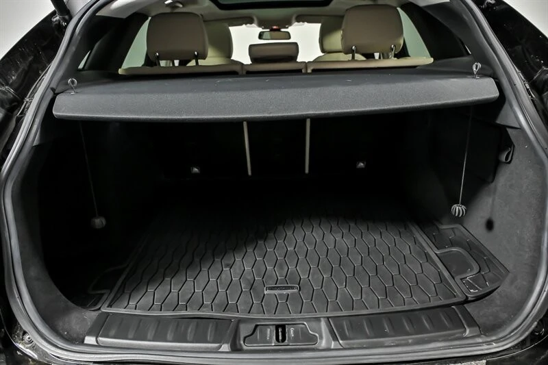 2017 Jaguar F-Pace - Image 13 of 21