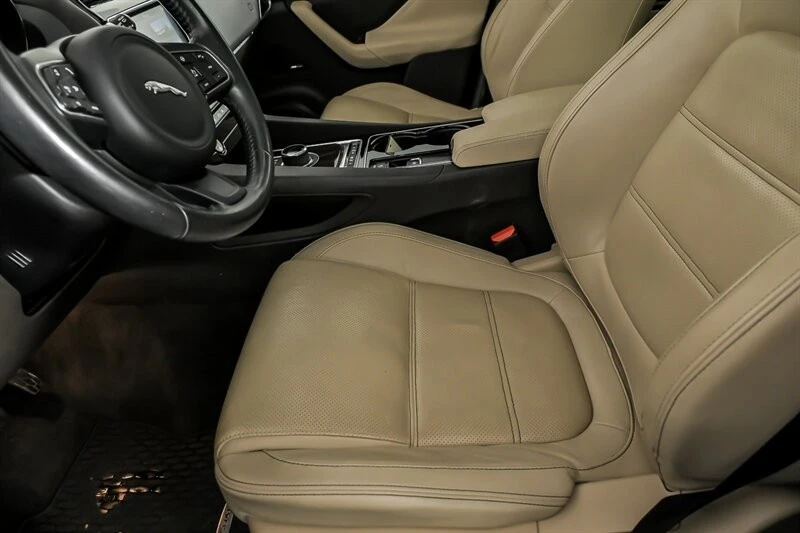 2017 Jaguar F-Pace - Image 18 of 21