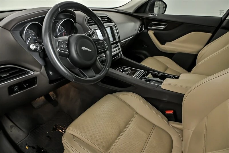2017 Jaguar F-Pace - Image 17 of 21