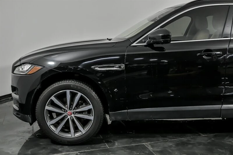 2017 Jaguar F-Pace - Image 6 of 21