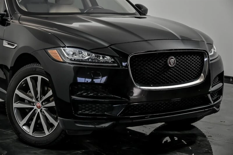 2017 Jaguar F-Pace - Image 2 of 21