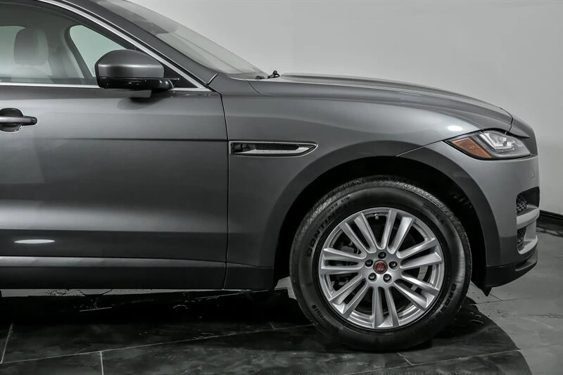 2017 Jaguar F-Pace - Image 12 of 21