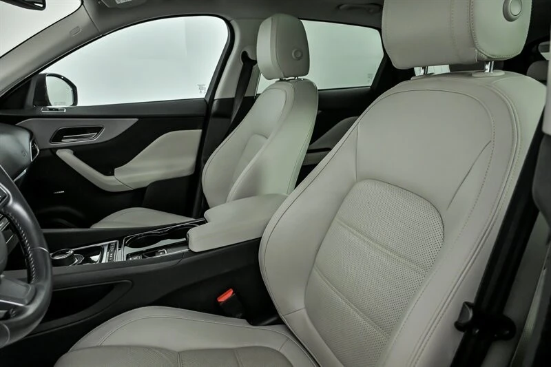 2017 Jaguar F-Pace - Image 19 of 21