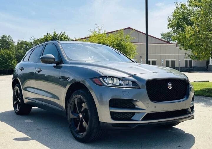 2017 Jaguar F-Pace - Image 2 of 16