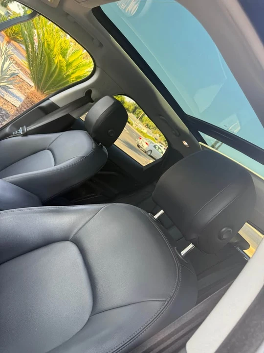 2017 Jaguar F-Pace - Image 7 of 10