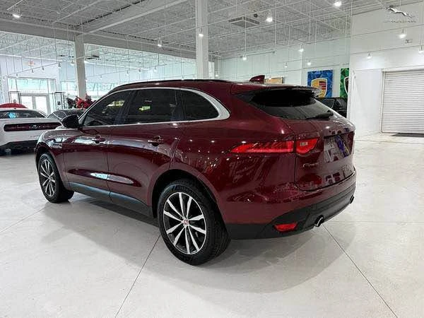 2017 Jaguar F-Pace - Image 7 of 8