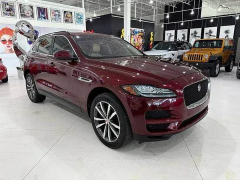 2017 Jaguar F-PACE 35t Prestige Sport Utility 4D