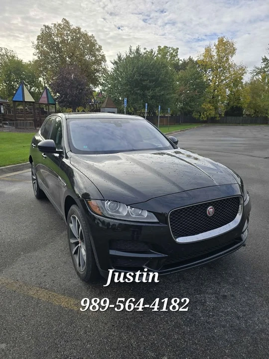 2017 Jaguar F-Pace - Image 2 of 8