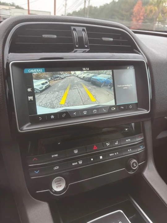 2017 Jaguar F-Pace - Image 15 of 20