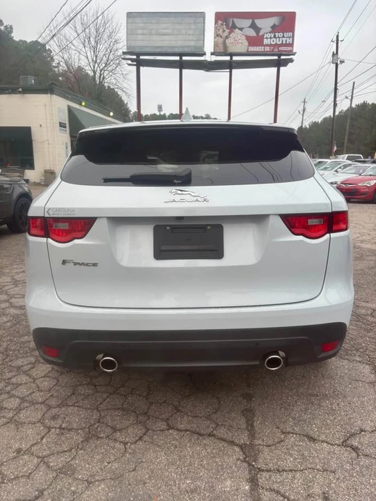 2017 Jaguar F-Pace - Image 3 of 20