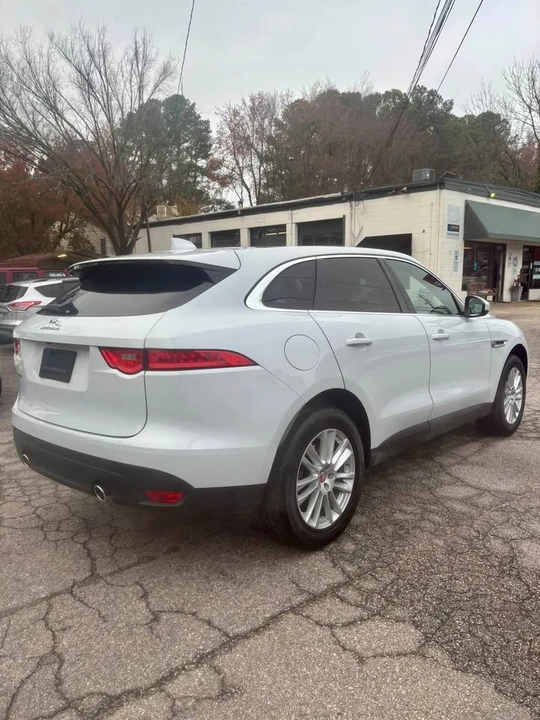 2017 Jaguar F-Pace - Image 4 of 20