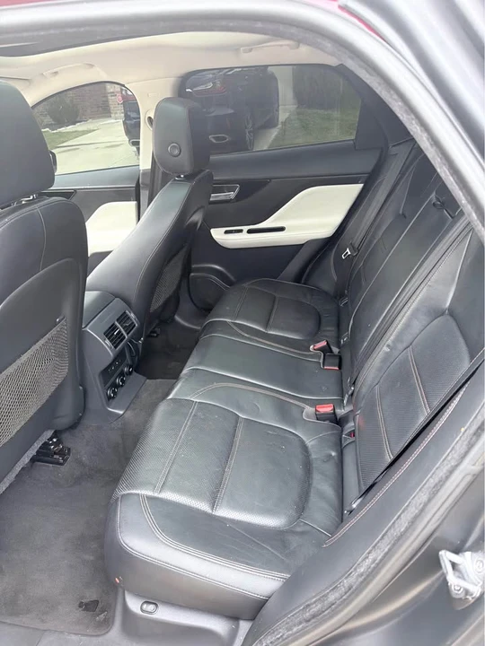 2017 Jaguar F-Pace - Image 2 of 7