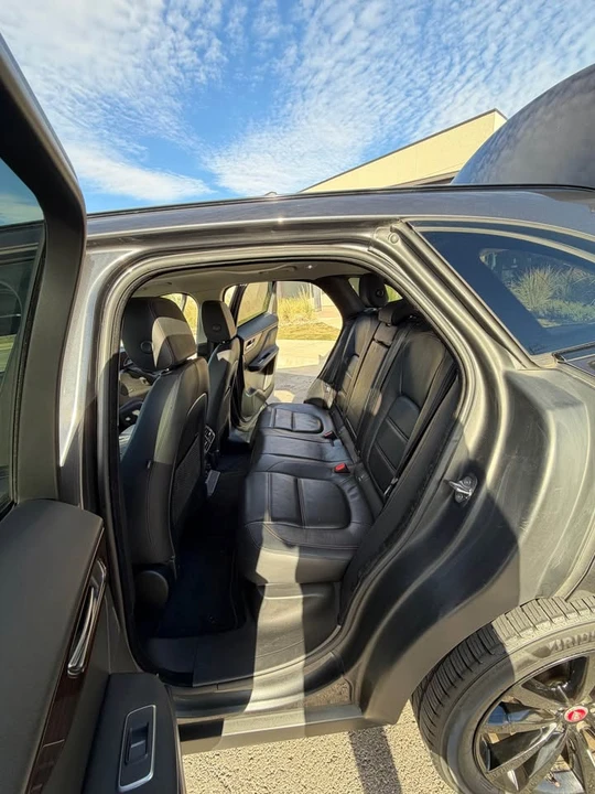 2017 Jaguar F-Pace - Image 14 of 17