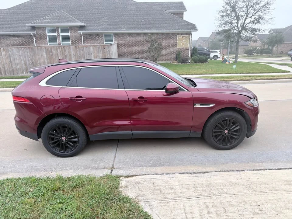2017 Jaguar F-Pace - Image 6 of 7