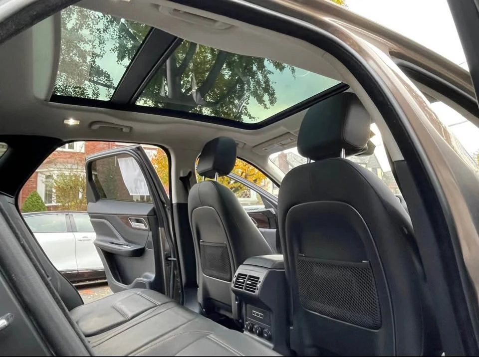 2017 Jaguar F-Pace - Image 11 of 19
