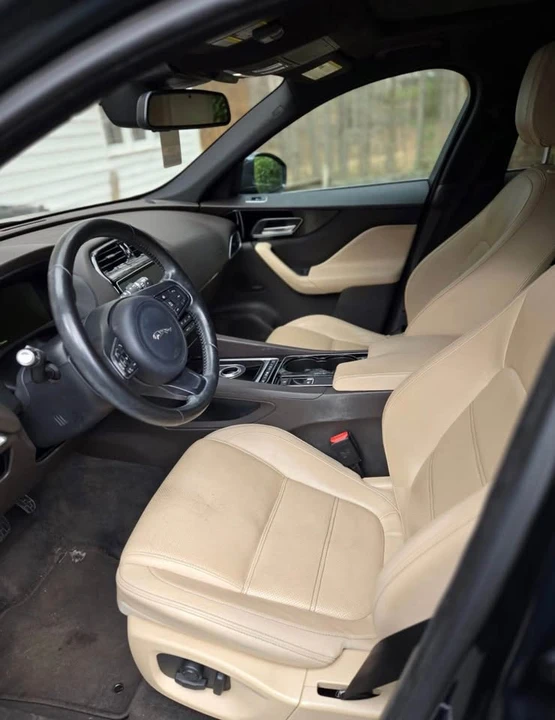 2017 Jaguar F-Pace - Image 4 of 5