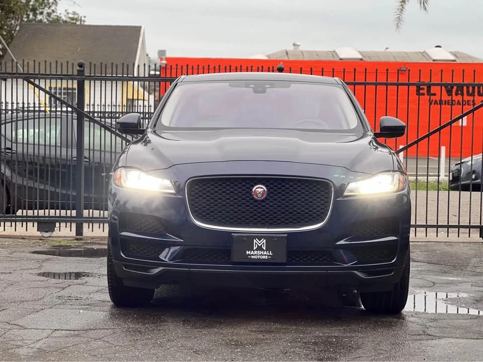 2017 Jaguar F-Pace - Image 2 of 20
