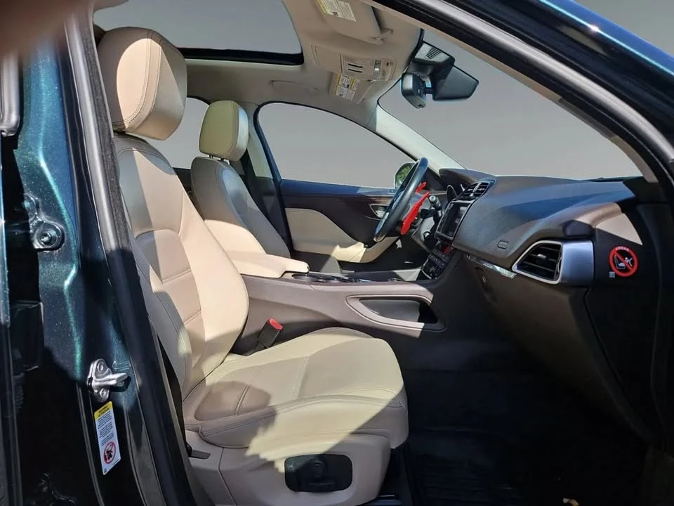 2017 Jaguar F-Pace - Image 15 of 20