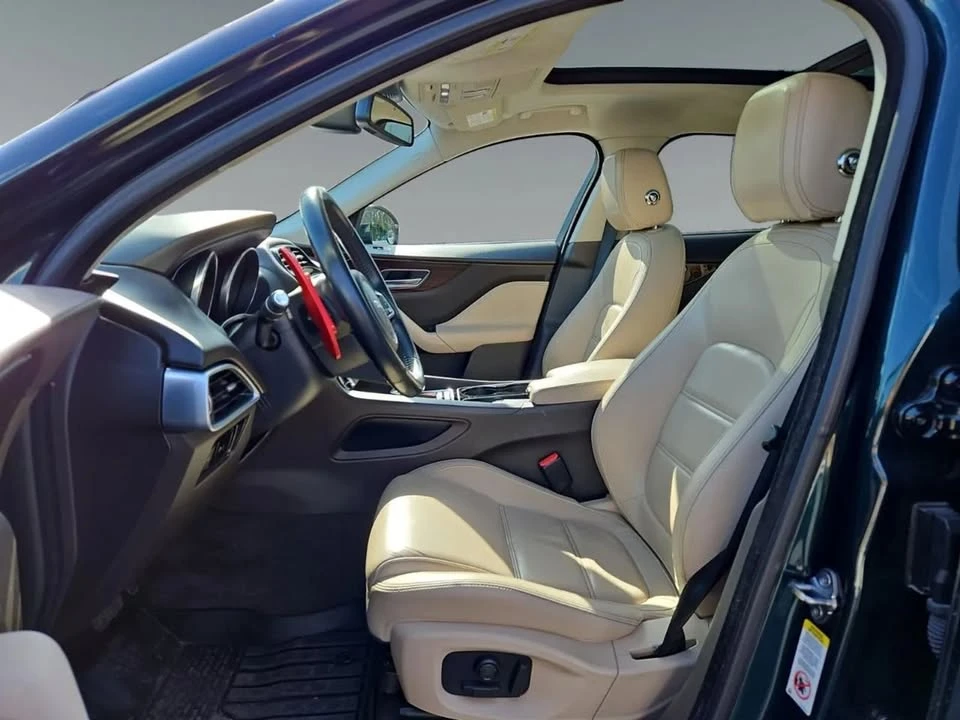 2017 Jaguar F-Pace - Image 9 of 20