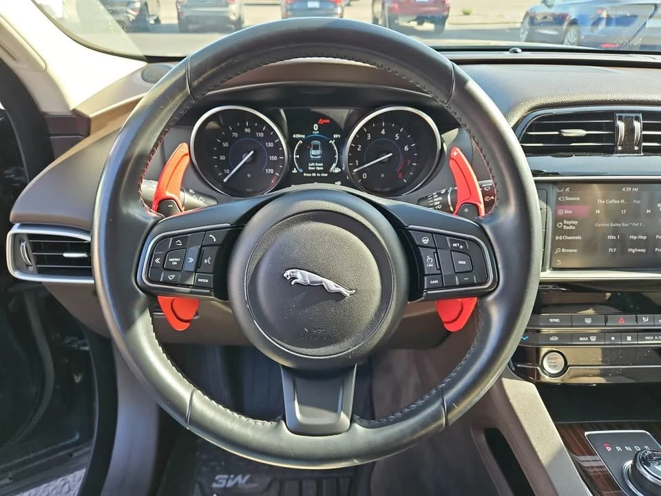 2017 Jaguar F-Pace - Image 10 of 16