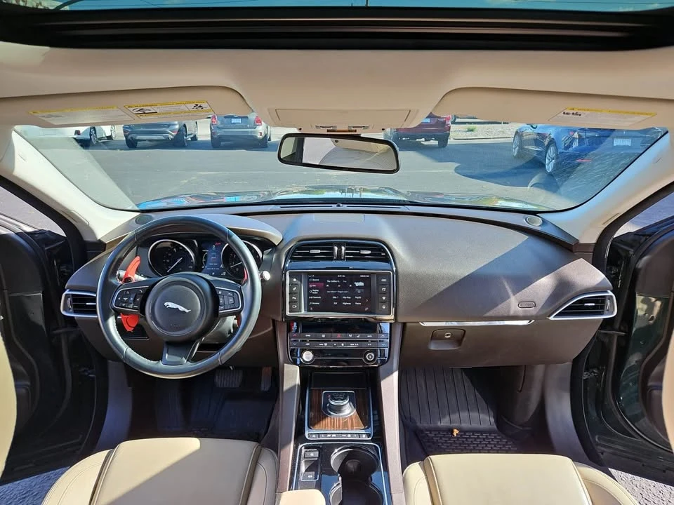 2017 Jaguar F-Pace - Image 14 of 16