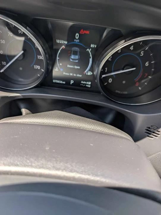 2017 Jaguar F-Pace - Image 14 of 18