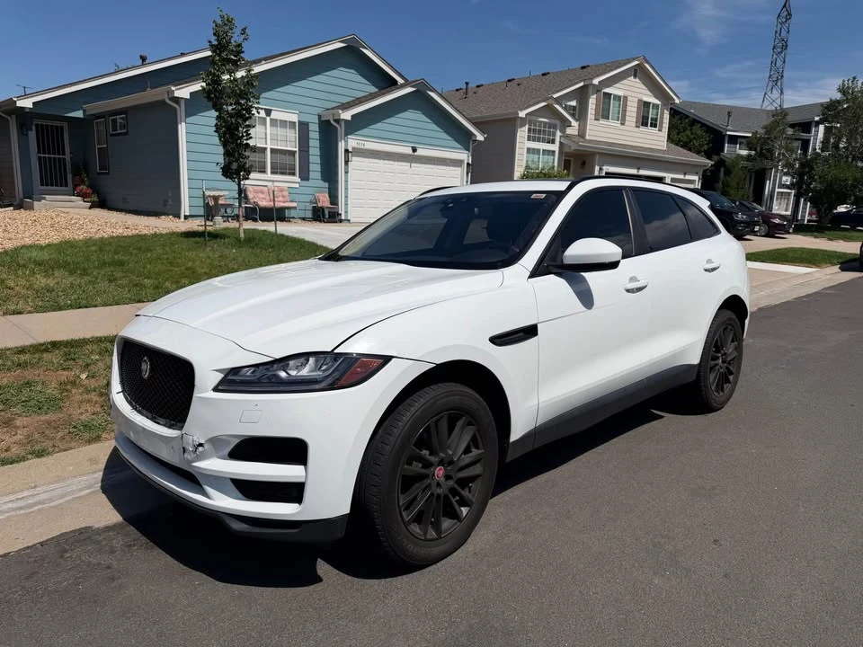 2017 Jaguar F-Pace - Image 5 of 6
