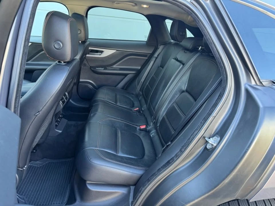2017 Jaguar F-Pace - Image 18 of 20