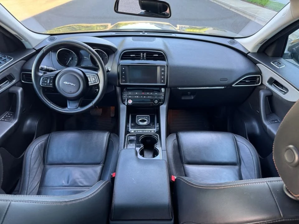 2017 Jaguar F-Pace - Image 19 of 20